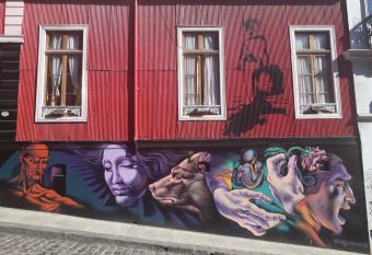 Maki Suites ex Hotel Da Vinci has Smoking/Balcony rooms