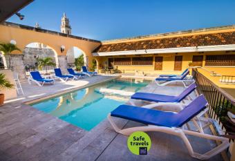 Hotel Caribe Merida Yucatan allows 18 year olds to book a room