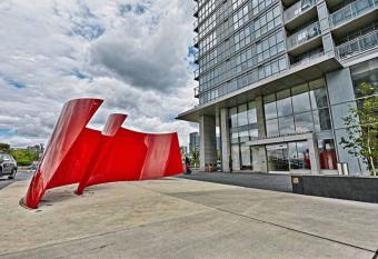 Luxury Downtown LakeView & City View Condo has Balcony rooms