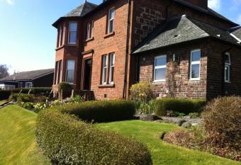 Ashbank Bed & Breakfast allows 18 year olds to book a room