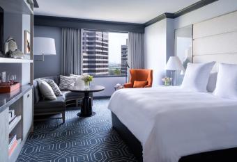 Four Seasons Hotel Atlanta has Balcony rooms