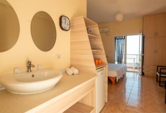 A&D Apartments allows 18 year olds to book a room