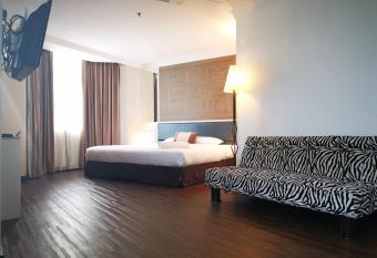 Regalodge Hotel Ipoh allows 18 year olds to book a room