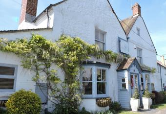 The Angel Inn B&B has Balcony rooms