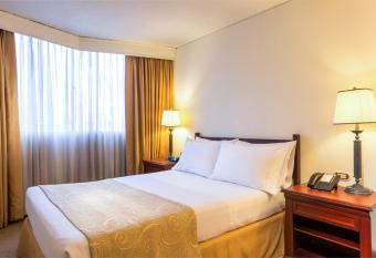 Hotel Dann Av. 19 allows 18 year olds to book a room