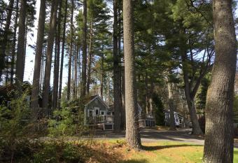 Pine Grove Cottages allows 18 year olds to book a room