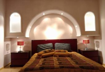 Benzineb Immo Centre Urbain Nord allows 18 year olds to book a room