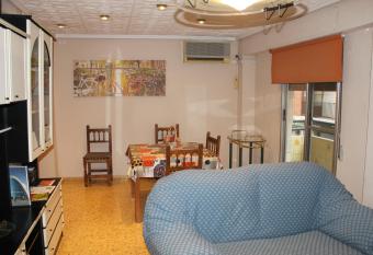 Piso Colon allows 18 year olds to book a room