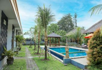 Orange Balangan Bungalow has Balcony rooms