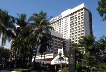 Hilton Petaling Jaya allows 18 year olds to book a room