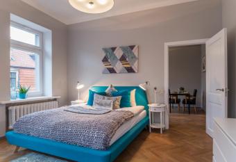 Greystone Suites & Apartments has Balcony rooms