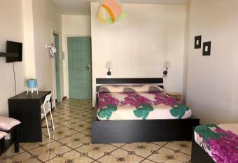 AmoRosita has Balcony rooms