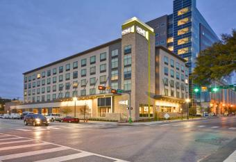Home2 Suites By Hilton Dallas Downtown At Baylor Scott & White has Balcony rooms