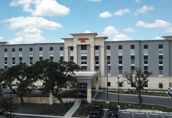 Hampton Inn by Hilton Bulverde Texas Hill Country allows 18 year olds to book a room