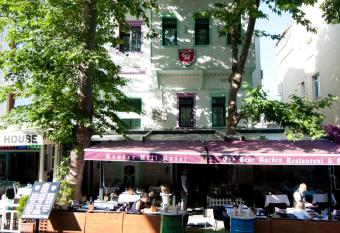 Center Hill Suites allows 18 year olds to book a room