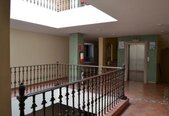 Hotel San Angel allows 18 year olds to book a room