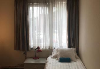 Amby family house allows 18 year olds to book a room