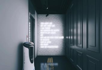 Rest Chinatown Hotel allows 18 year olds to book a room