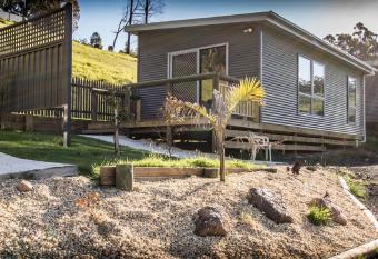 Sunny Gum has Balcony rooms