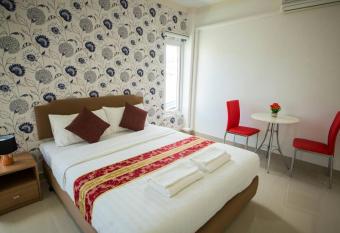 Sea Song Inn allows 18 year olds to book a room