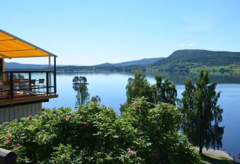Kroderen Kro & motel AS has Balcony rooms