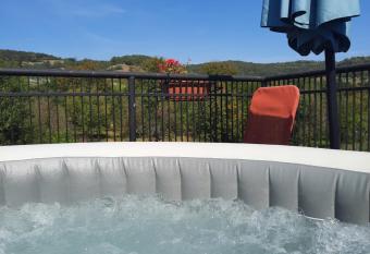 Vila la Izvorul Putinei has Balcony rooms