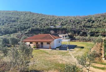 Martini Vacation Home has Smoking/Balcony rooms
