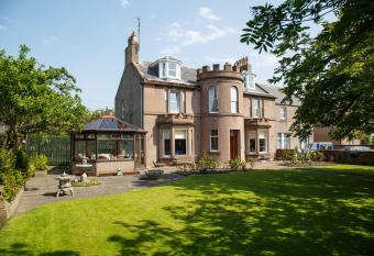 The Limes Guest House allows 18 year olds to book a room