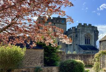 The Garden Suites at Snape Castle Mews allows 18 year olds to book a room