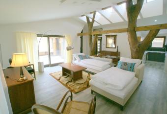 Golf Apartments has Balcony rooms