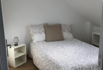 Leonilys has Balcony rooms