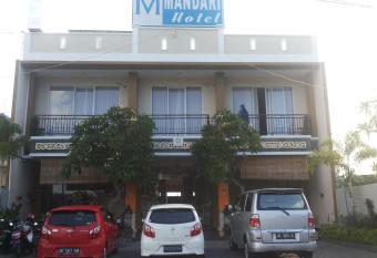 Hotel Mandari has Balcony rooms
