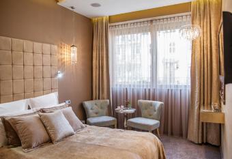 Soleil Boutique H allows 18 year olds to book a room