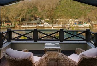 Mata Butik Hotel allows 18 year olds to book a room