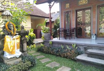 Pondok Indah Homestay has Balcony rooms