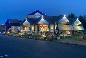 Astrotel Romorantin-Lanthenay Soir  e   tape allows 18 year olds to book a room