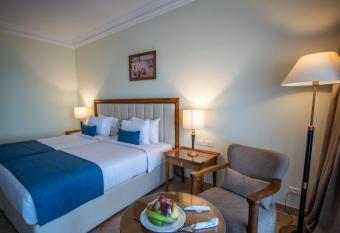 Sunrise Remal Beach Resort has Balcony rooms