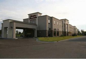 Hampton Inn & Suites Alexandria allows 18 year olds to book a room
