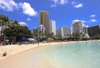 Kuhio Condo 810 has Smoking/Balcony rooms