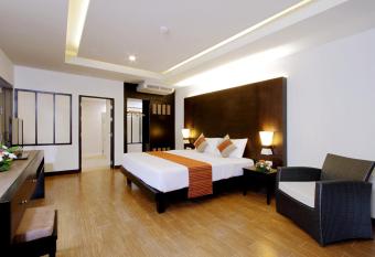 Kata Sea Breeze Resort - SHA Plus has Balcony rooms