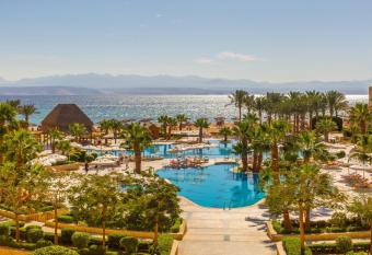 Strand Beach Resort has Balcony rooms