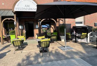 Hotel am Feldmarksee allows 18 year olds to book a room