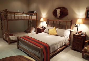 Hotel La Gaviota Tropical has Balcony rooms