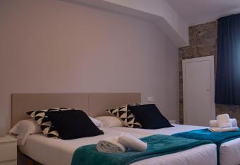Casa Douro allows 18 year olds to book a room