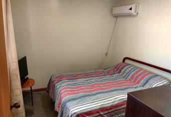 1bedroom apartment West Kalgoorlie allows 18 year olds to book a room