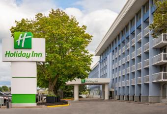Holiday Inn Kingston-Waterfront By IHG has Balcony rooms