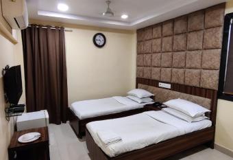 Hotel Metro Palace has Balcony rooms