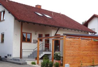 Ferienwohnung im sonnigen Kaiserstuhl has Balcony rooms