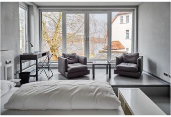 Landhaus St  cker allows 18 year olds to book a room