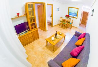 Homely apartments Radio Murcia has Balcony rooms